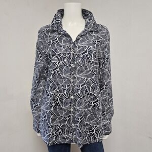 Crown & Ivy Shirt Size XL Leaf Print Button Down Womens Preppy Floral NWT